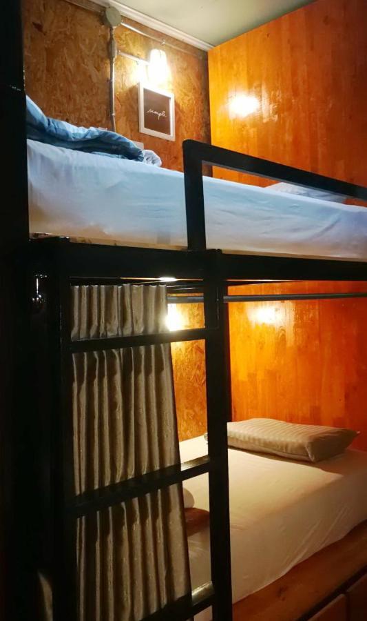 Aenguy Hostel Sukhothai Eksteriør billede