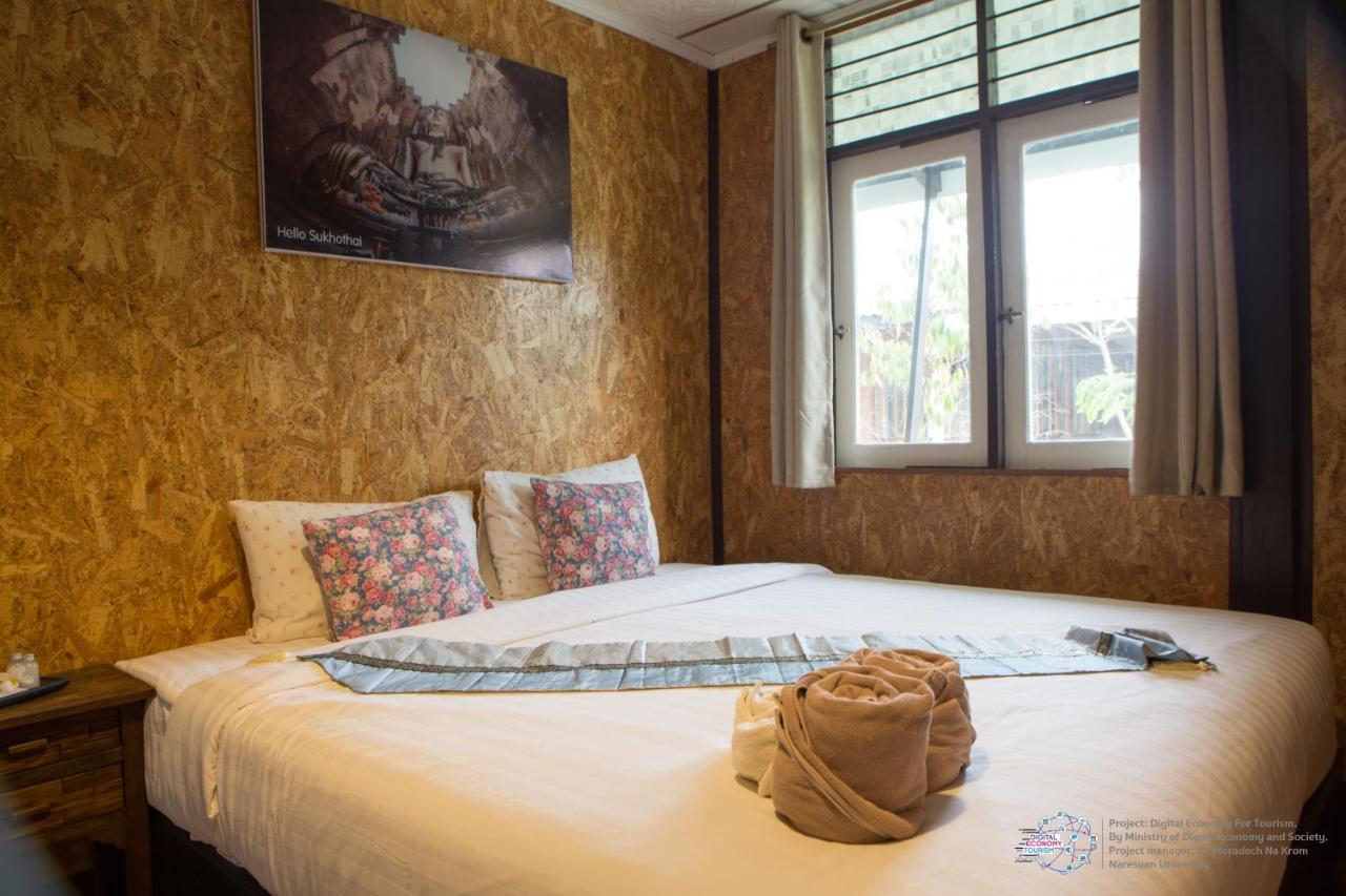 Aenguy Hostel Sukhothai Eksteriør billede
