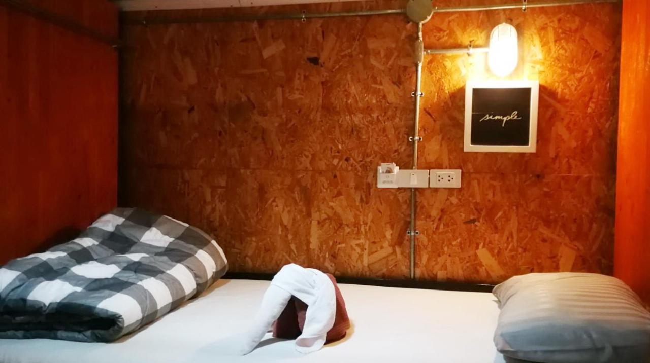 Aenguy Hostel Sukhothai Eksteriør billede