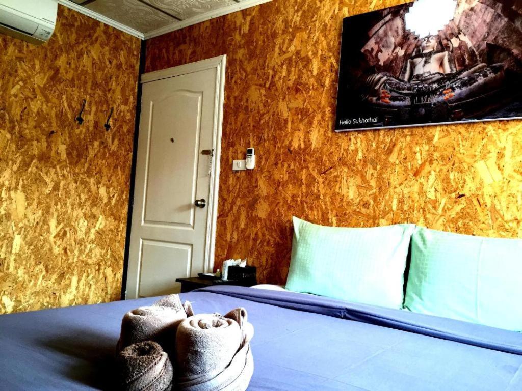 Aenguy Hostel Sukhothai Eksteriør billede