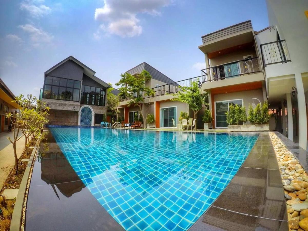 Aenguy Hostel Sukhothai Eksteriør billede
